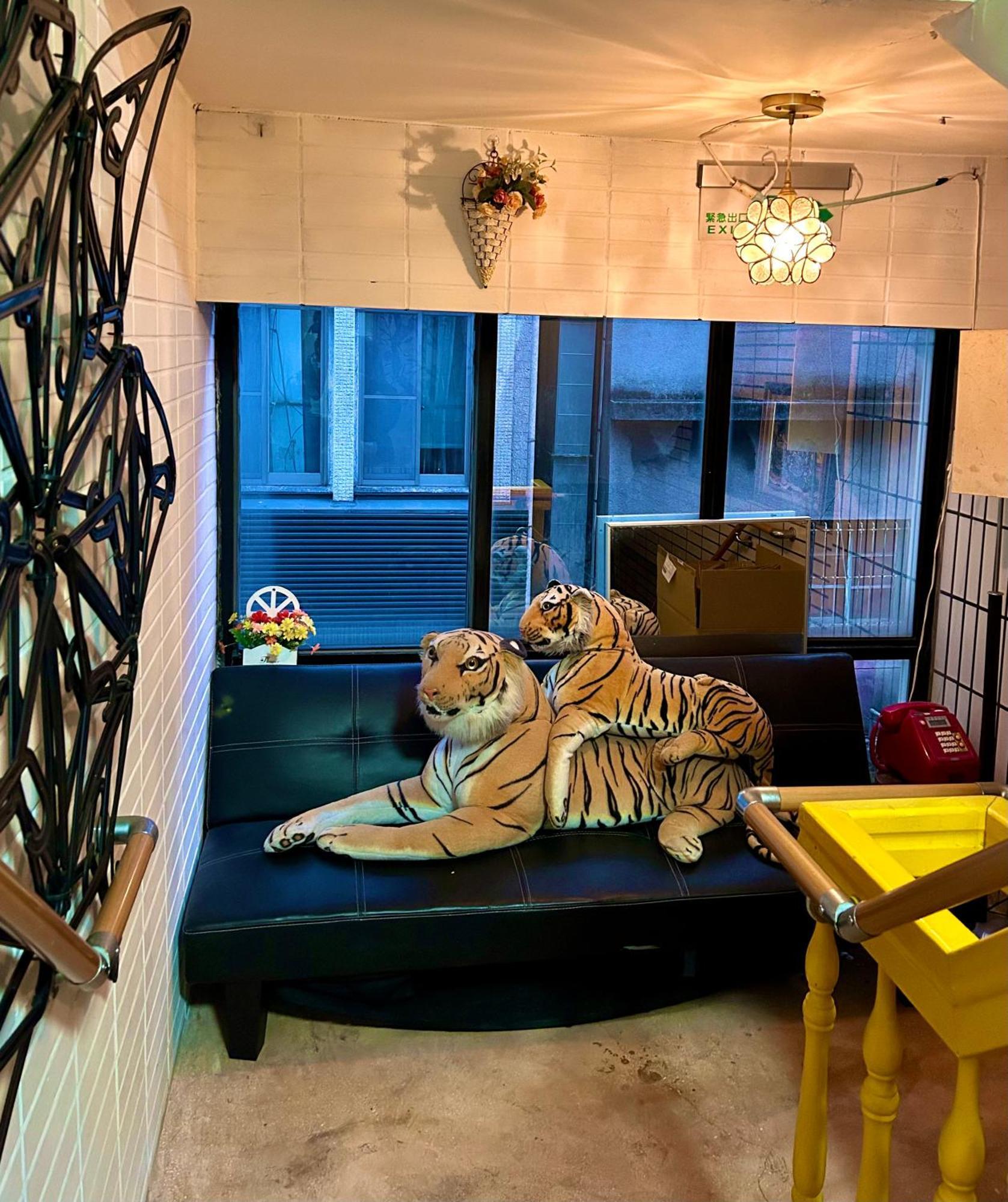 Taipei Triple Tiger Inn Экстерьер фото